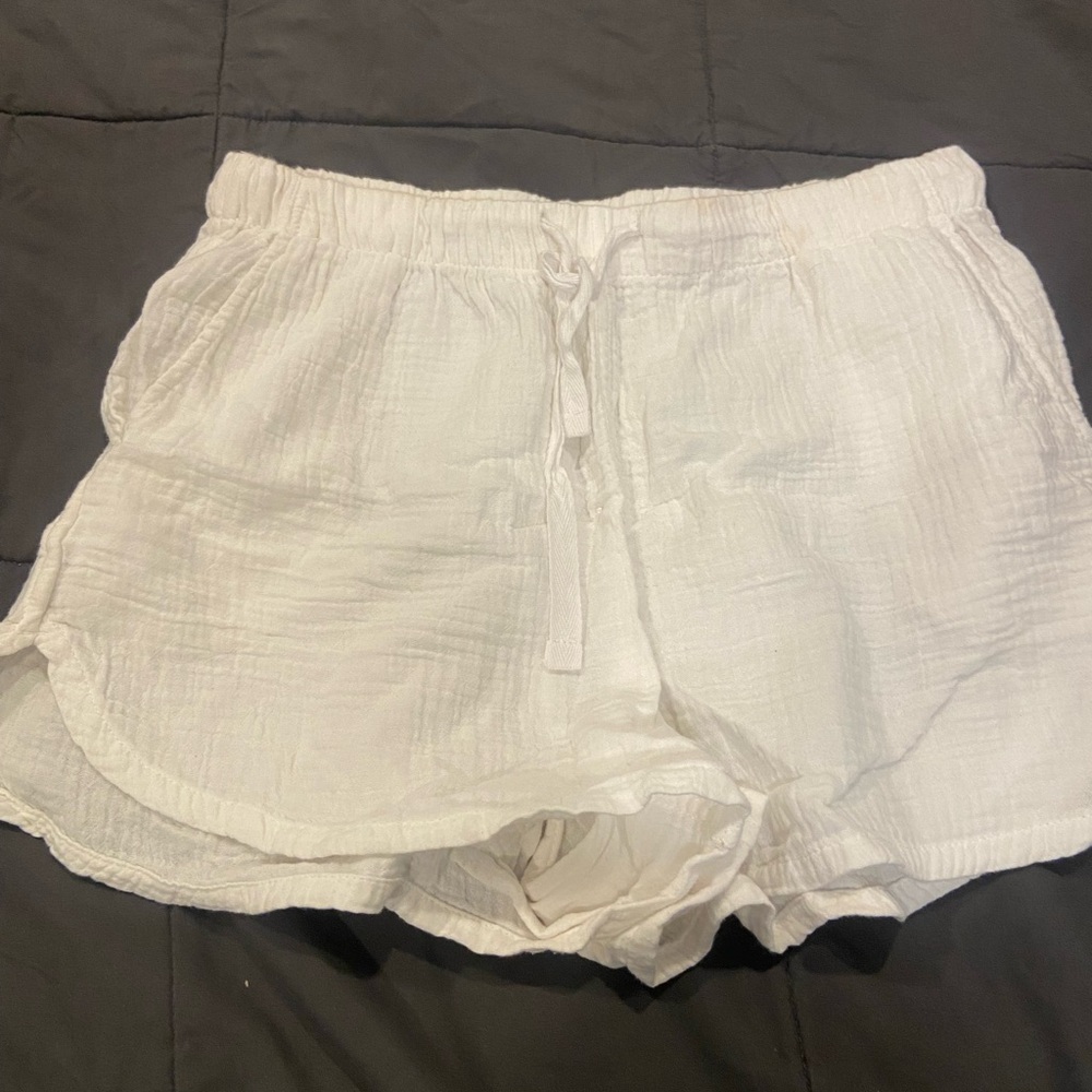 TODAY ONLY. 2 FOR $6 ON ITEMS LISTED FOR $4!!!! FREE GIFT!